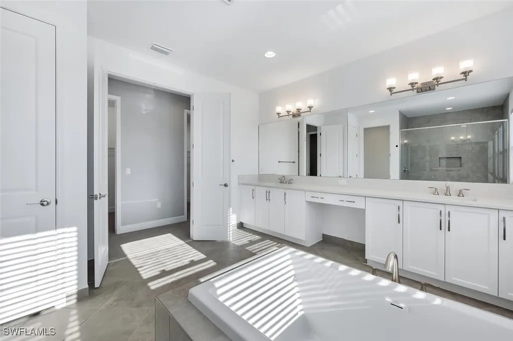 12260 Red Pine Place Estero FL 33928