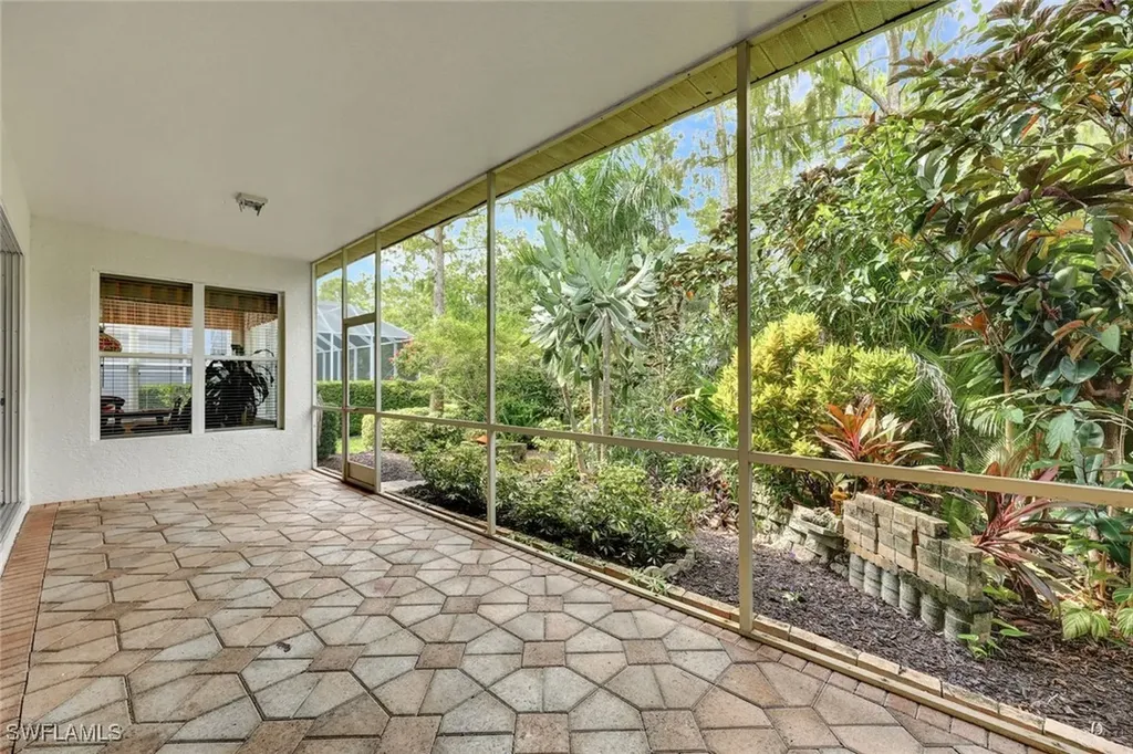 818 Grafton Court Naples FL 34104