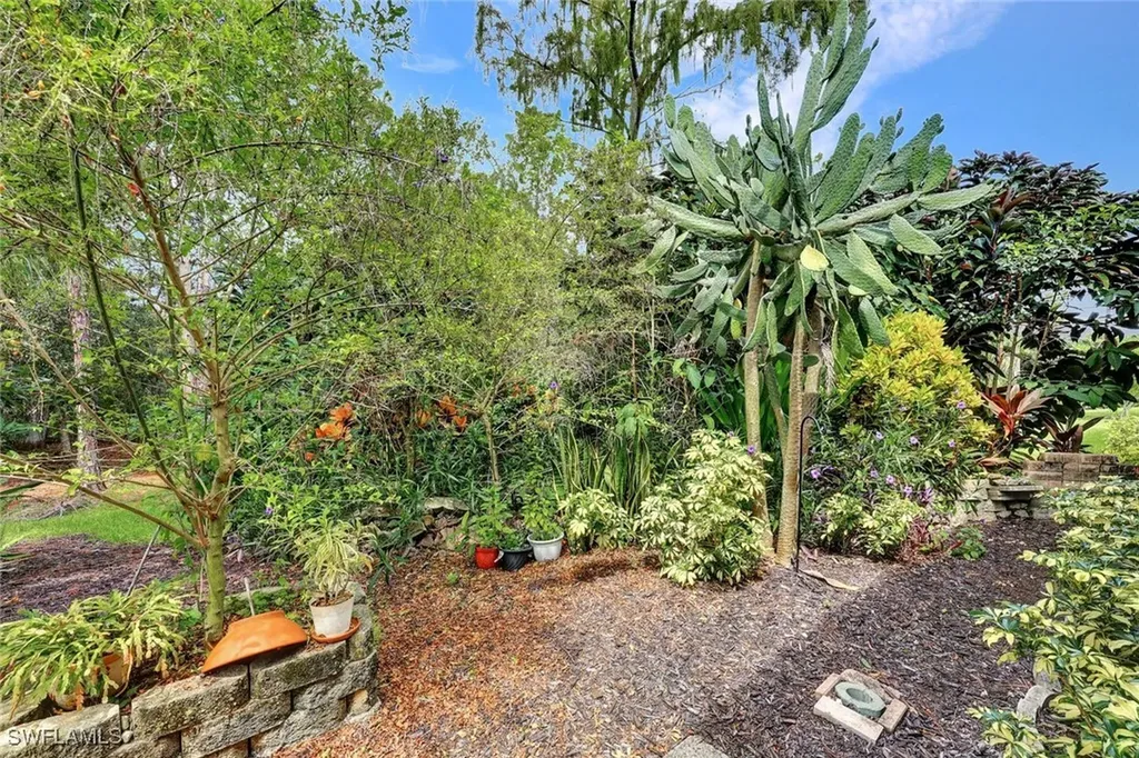 818 Grafton Court Naples FL 34104