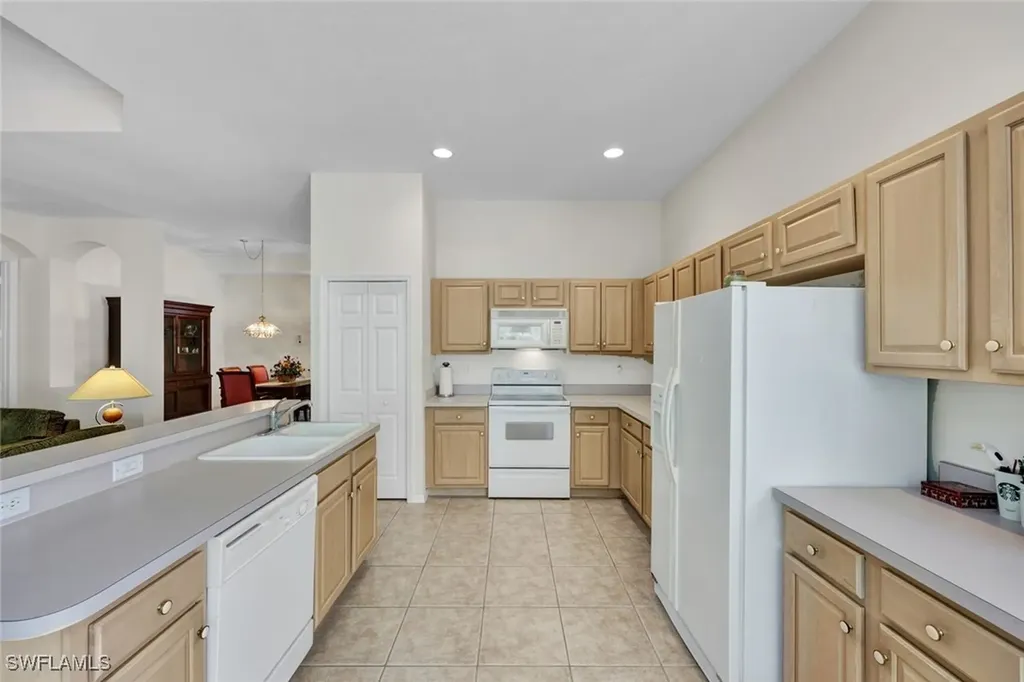 818 Grafton Court Naples FL 34104
