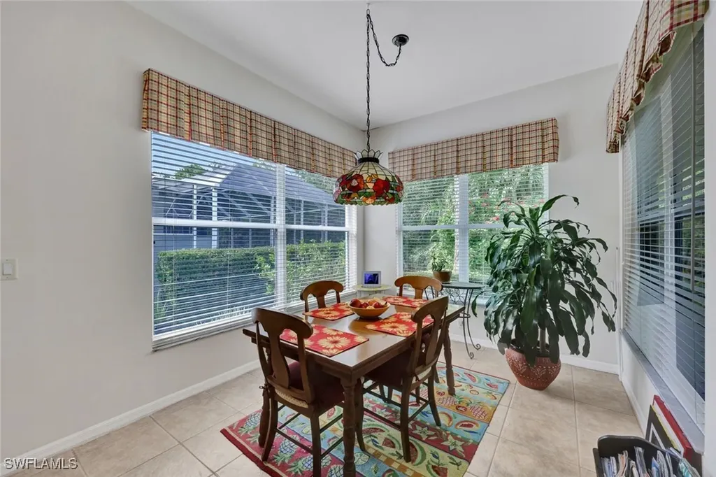 818 Grafton Court Naples FL 34104