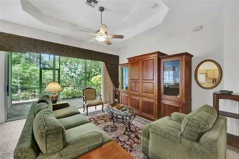 818 Grafton Court Naples FL 34104