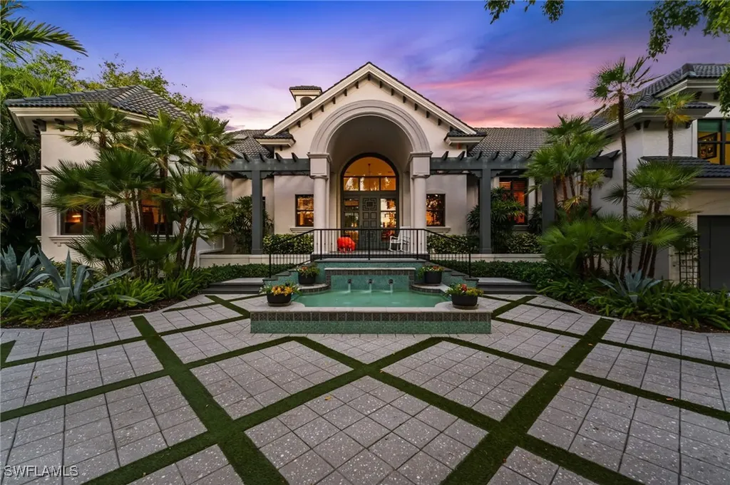 Naples FL, 2755 Lantern Lane