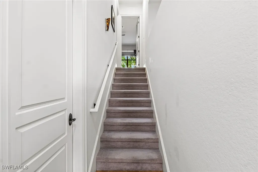 2755 Lantern Lane Naples FL 34102