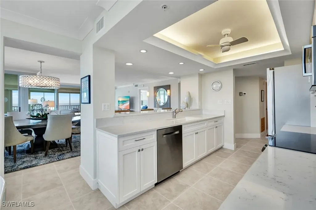 21 Bluebill Avenue Naples FL 34108