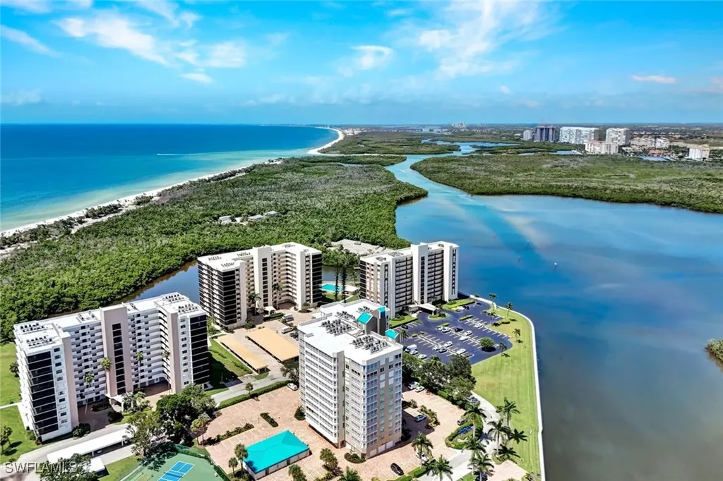 21 Bluebill Avenue Naples FL 34108