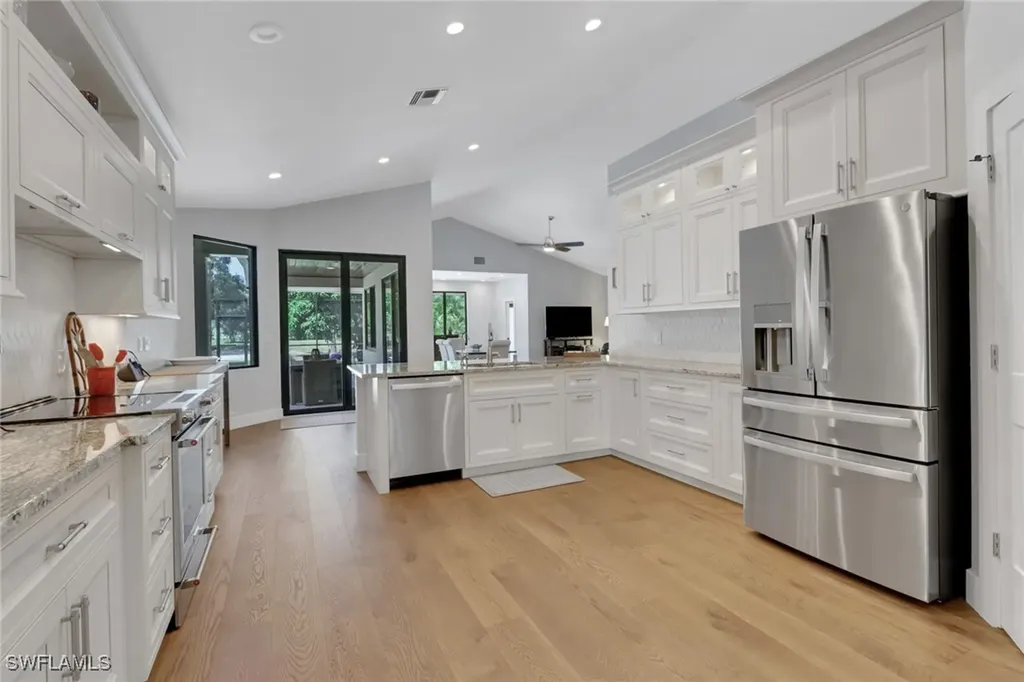 12901 Valewood Drive Naples FL 34119