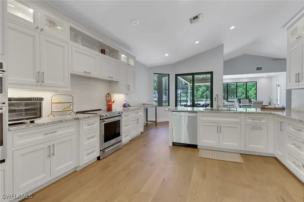 12901 Valewood Drive Naples FL 34119