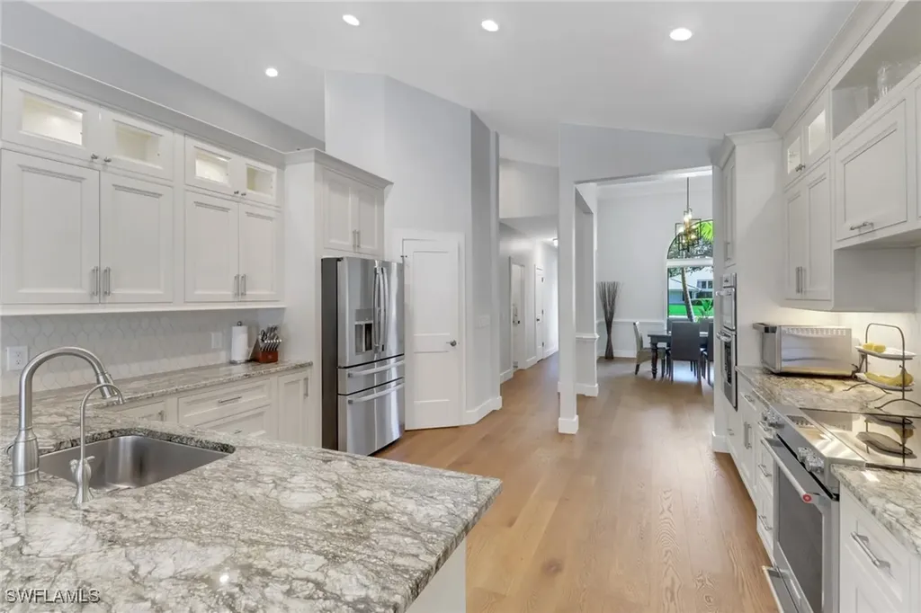 12901 Valewood Drive Naples FL 34119