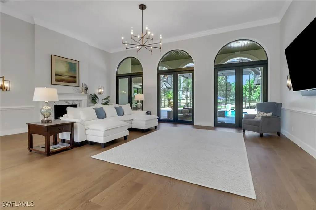 12901 Valewood Drive Naples FL 34119