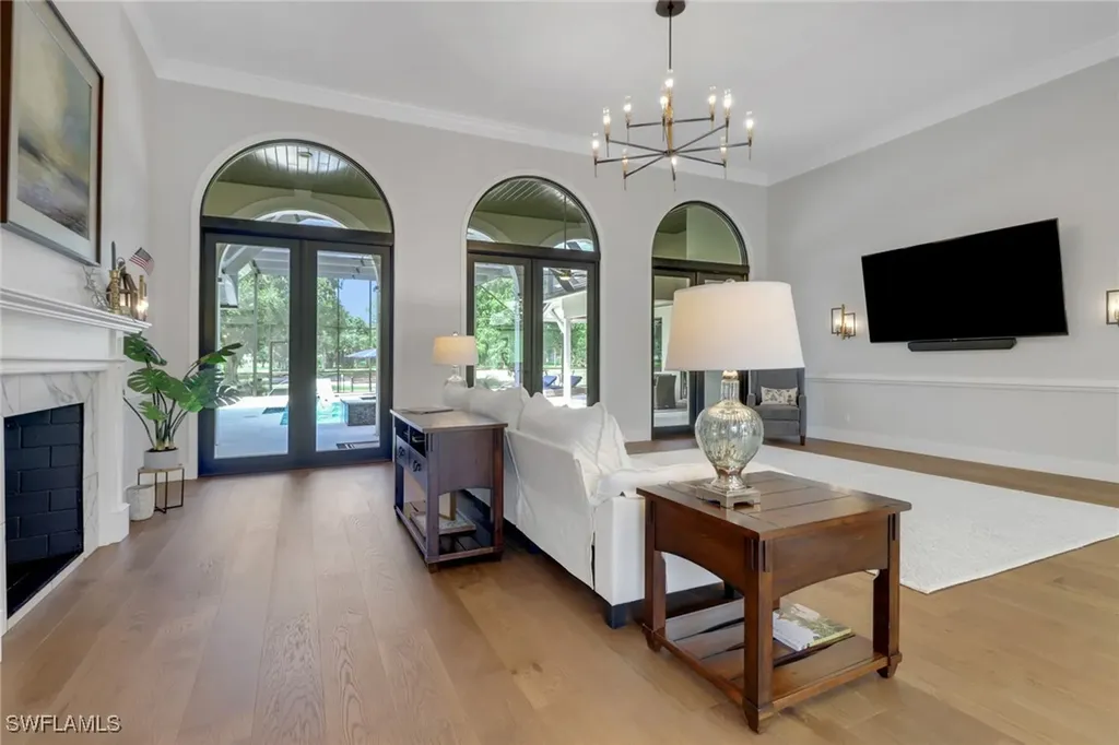 12901 Valewood Drive Naples FL 34119