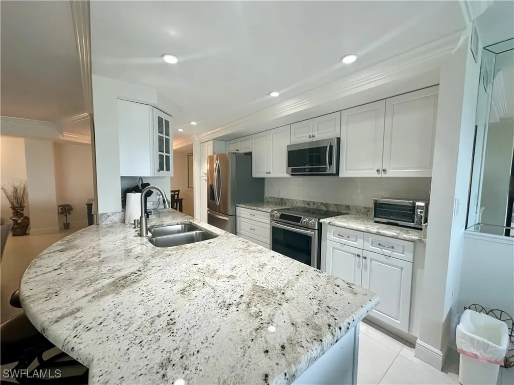 10951 Gulf Shore Drive Naples FL 34108