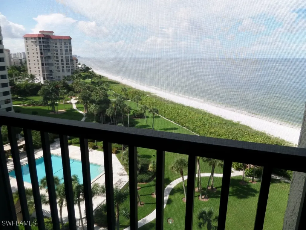 10951 Gulf Shore Drive Naples FL 34108