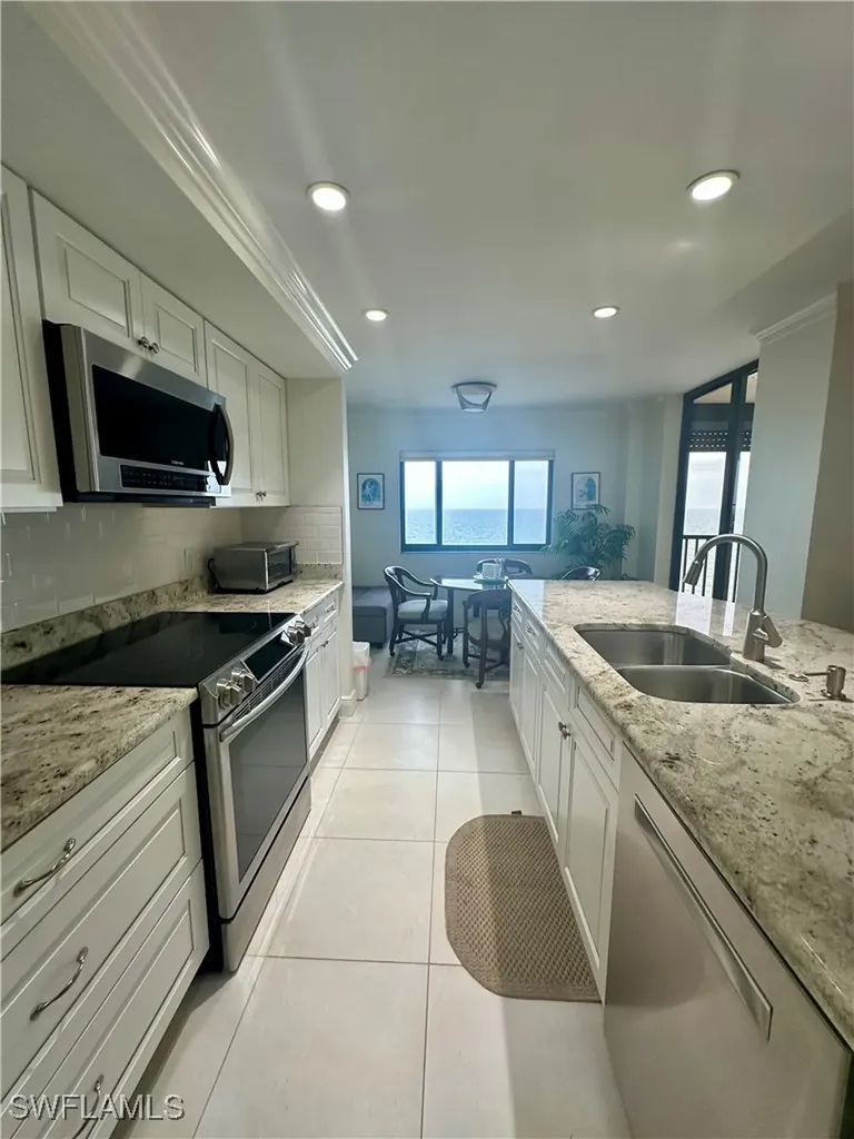 10951 Gulf Shore Drive Naples FL 34108