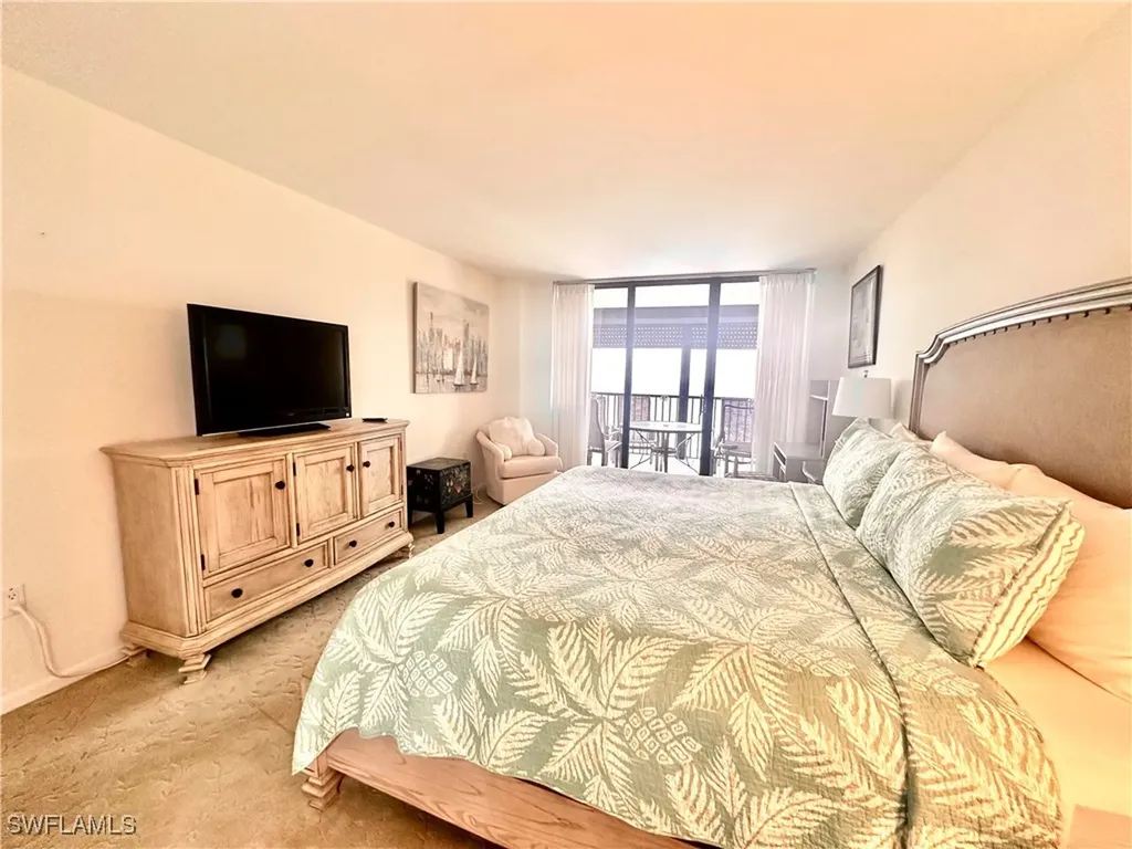 10951 Gulf Shore Drive Naples FL 34108
