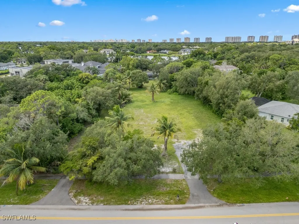 172 Hickory Road Naples FL 34108
