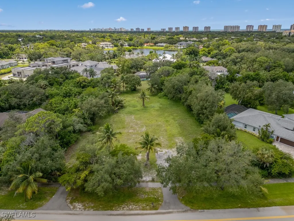 172 Hickory Road Naples FL 34108