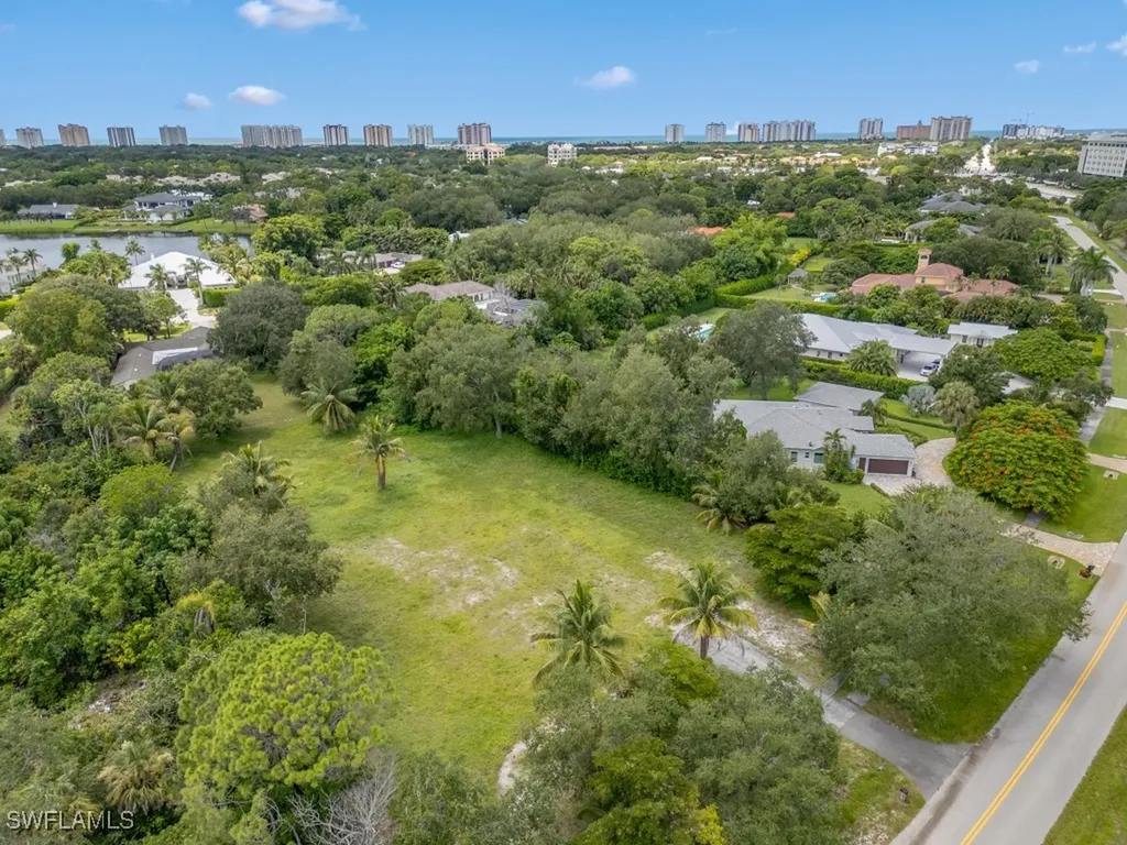 172 Hickory Road Naples FL 34108