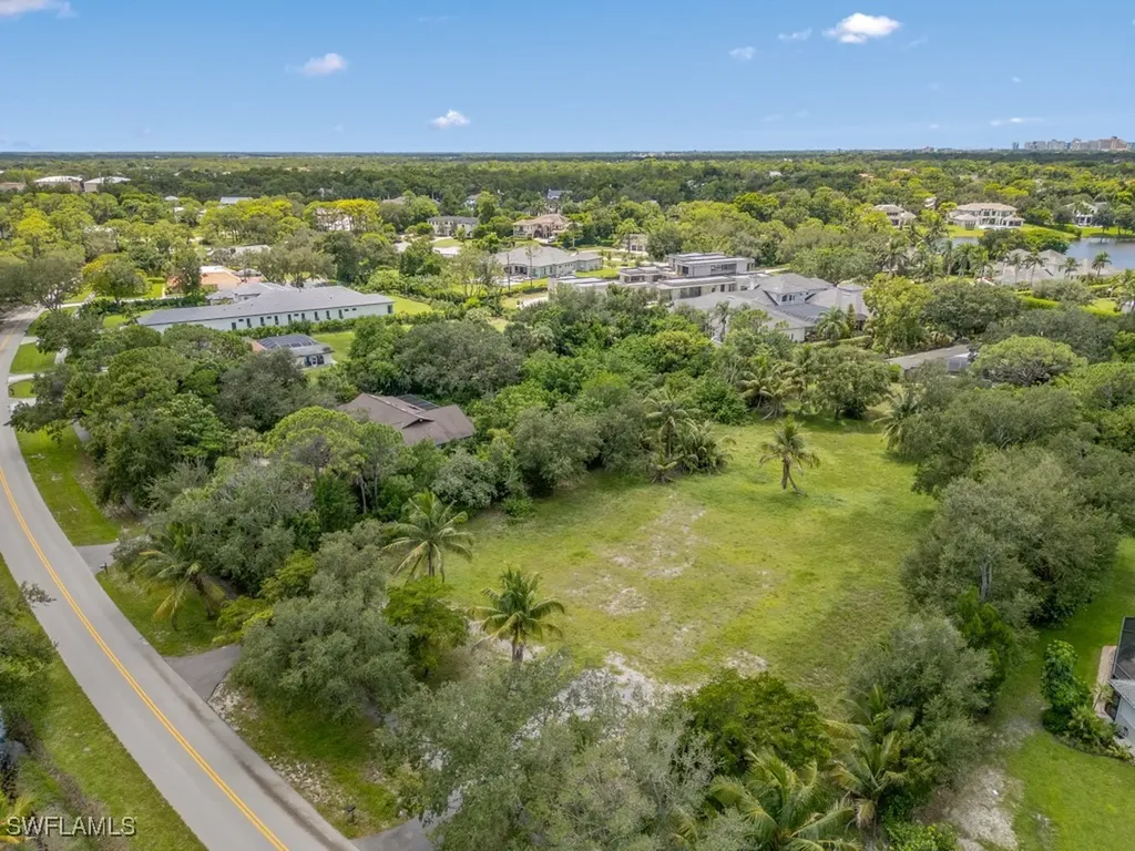 172 Hickory Road Naples FL 34108