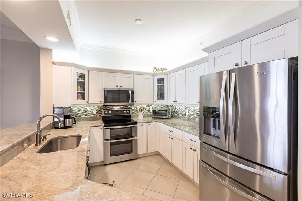 451 Bayfront Place Naples FL 34102