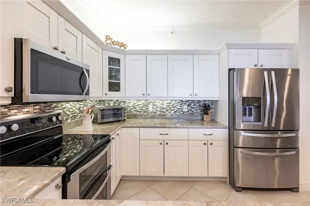 451 Bayfront Place Naples FL 34102