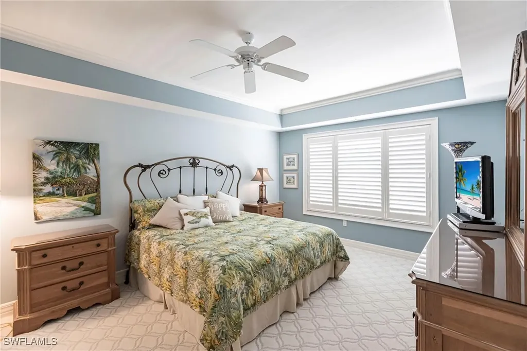 451 Bayfront Place Naples FL 34102