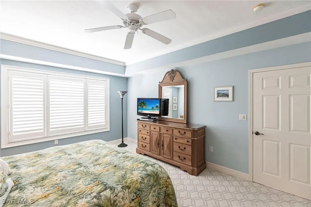 451 Bayfront Place Naples FL 34102