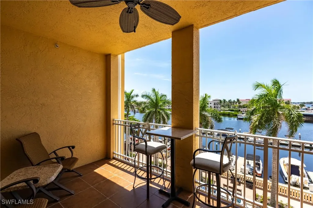 451 Bayfront Place Naples FL 34102