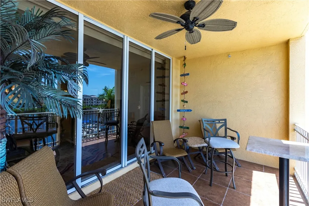 451 Bayfront Place Naples FL 34102