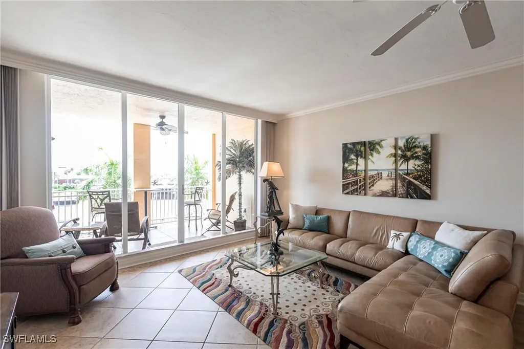 451 Bayfront Place Naples FL 34102