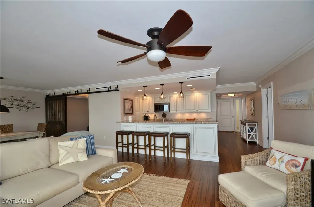 10851 Gulf Shore Drive Naples FL 34108