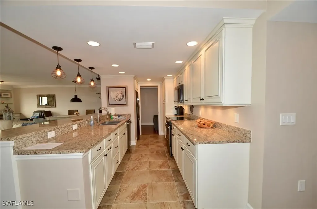 10851 Gulf Shore Drive Naples FL 34108