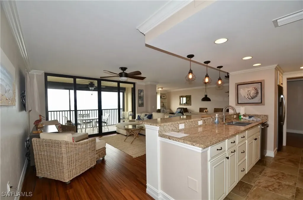 10851 Gulf Shore Drive Naples FL 34108