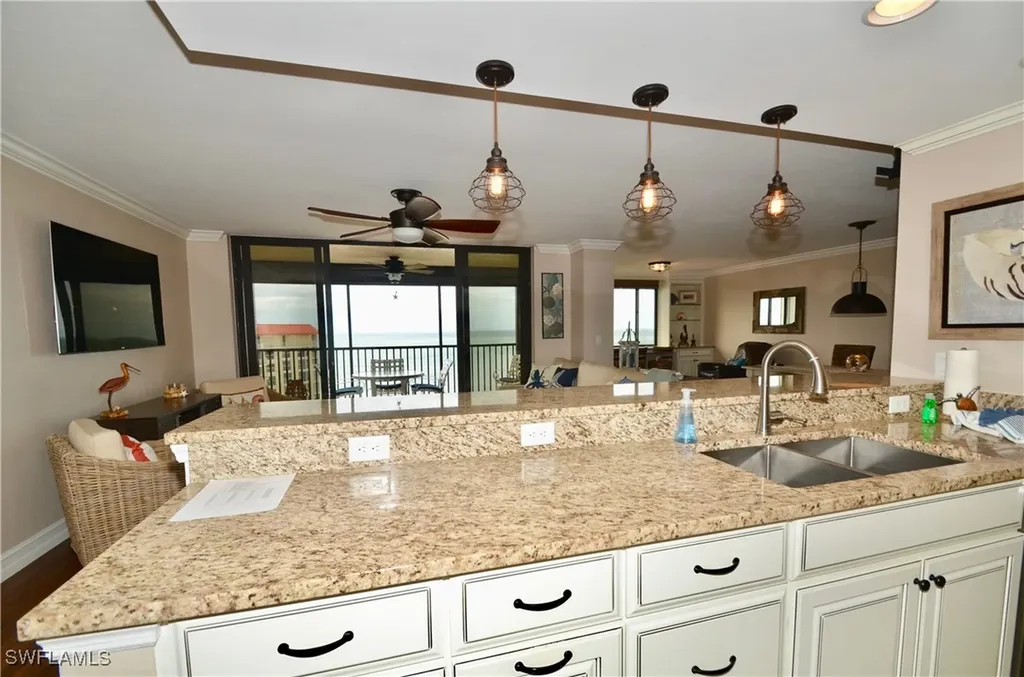 10851 Gulf Shore Drive Naples FL 34108