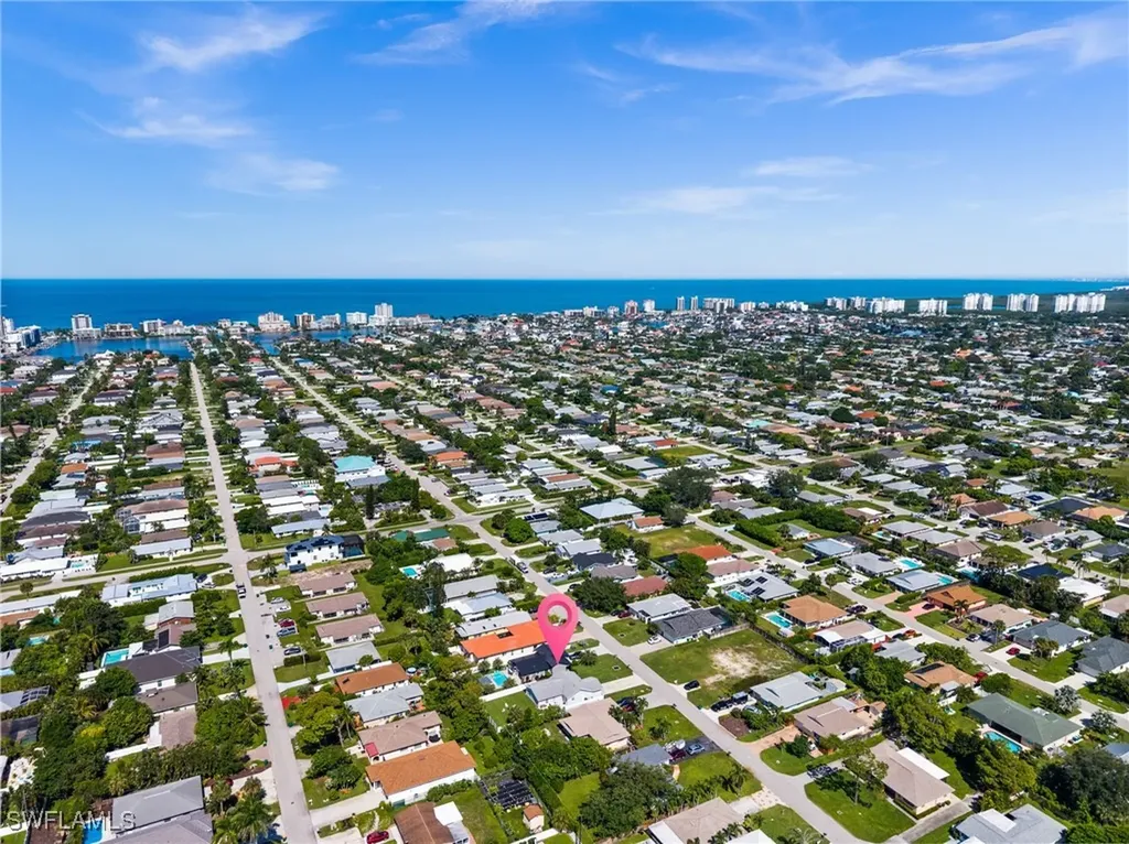738 95th Avenue N Naples FL 34108