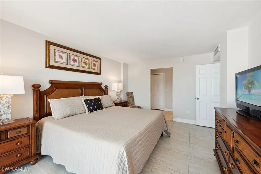 380 Seaview Court Marco Island FL 34145