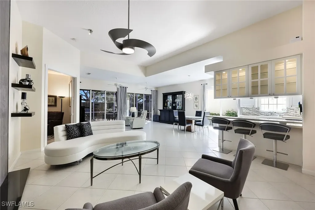 Naples FL, 5972 Via Bella Court