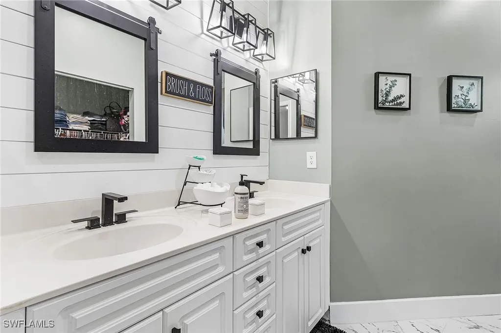 25110 Peacock Lane Naples FL 34114