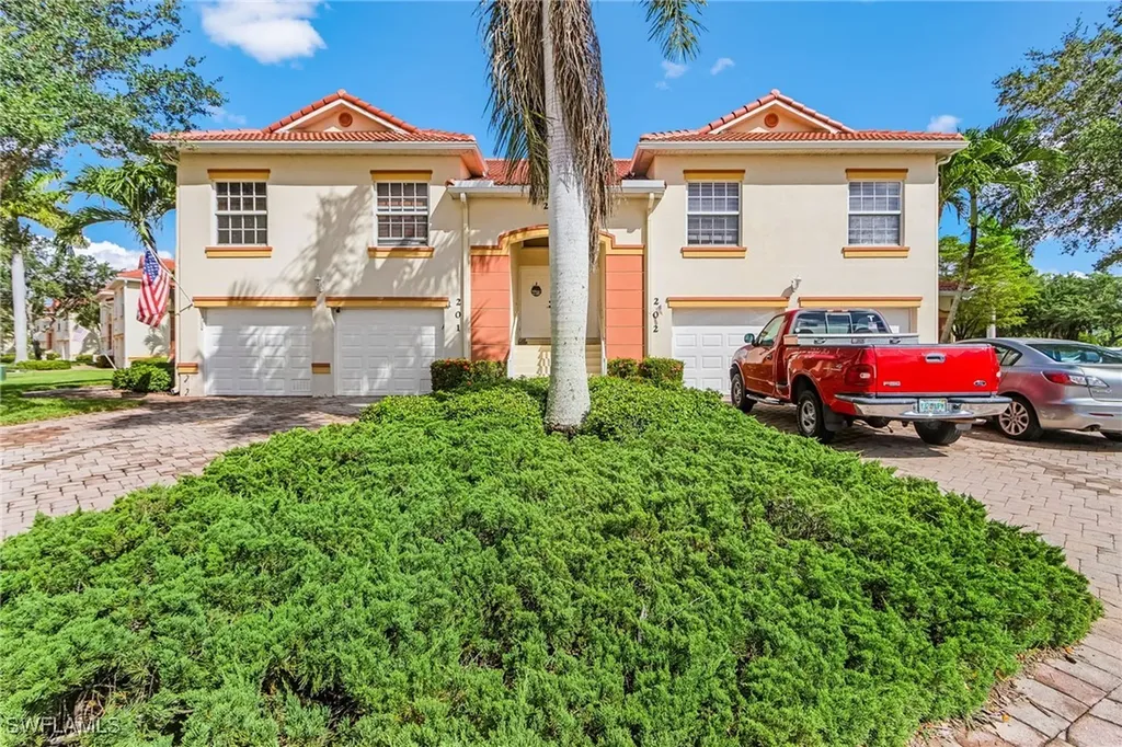 25110 Peacock Lane Naples FL 34114
