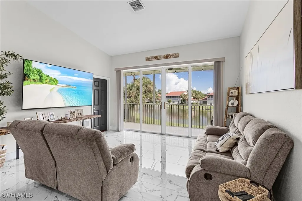 25110 Peacock Lane Naples FL 34114