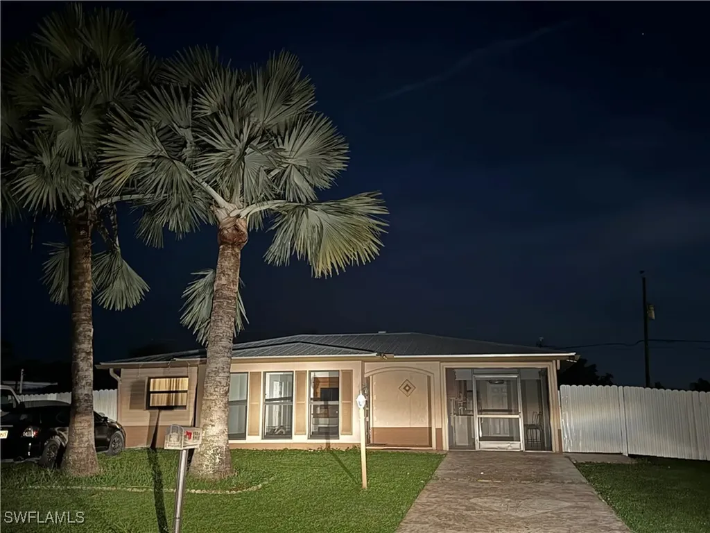 1110 Rushmore Avenue N Lehigh Acres FL 33936