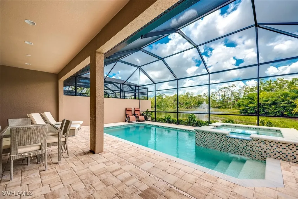 6560 Roma Way Naples FL 34113