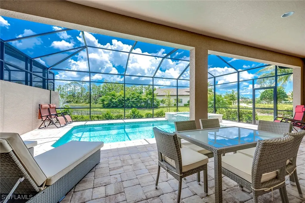 6560 Roma Way Naples FL 34113