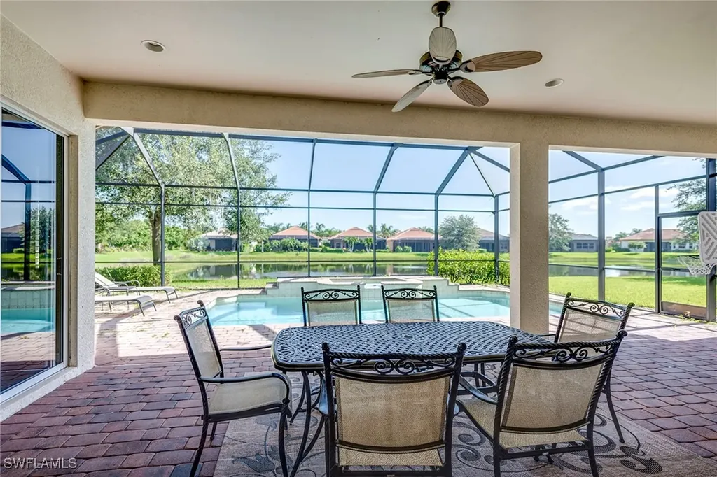 6065 Divot Court Naples FL 34113