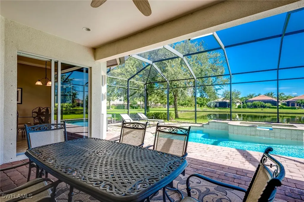 6065 Divot Court Naples FL 34113