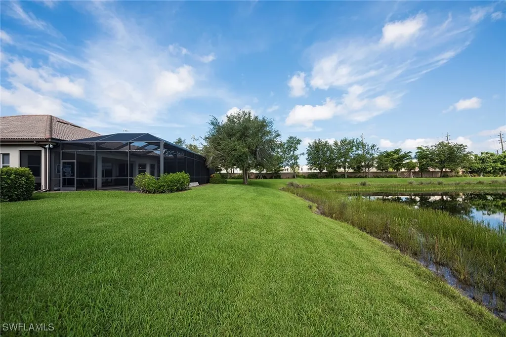 6065 Divot Court Naples FL 34113