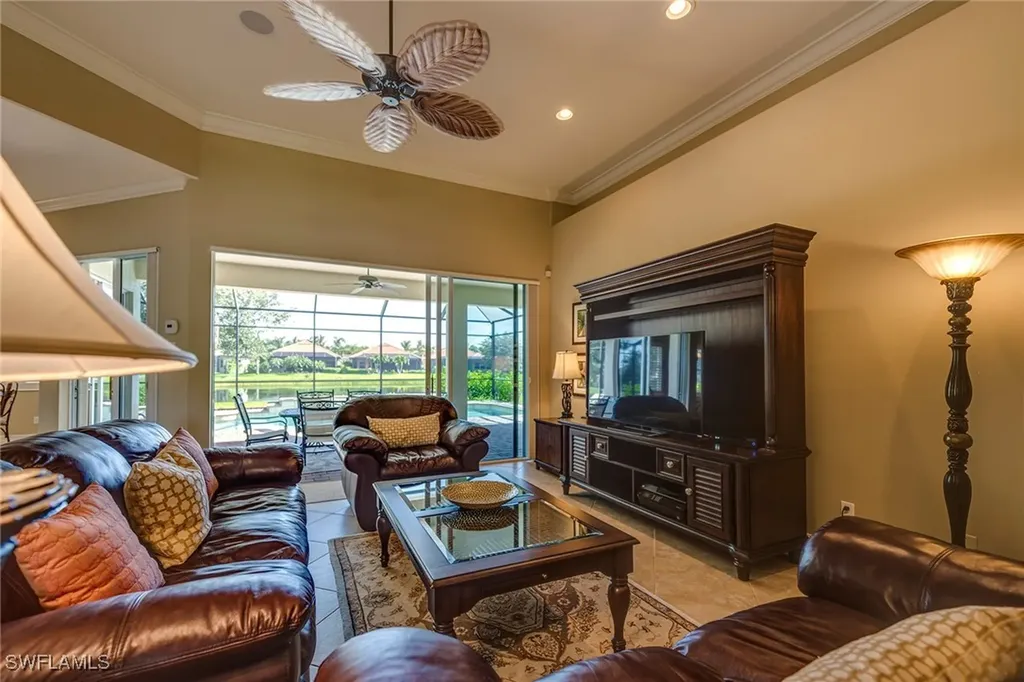 6065 Divot Court Naples FL 34113