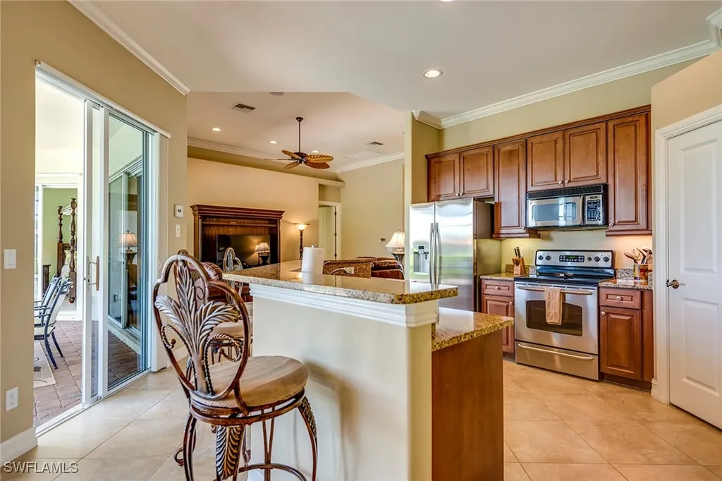 6065 Divot Court Naples FL 34113