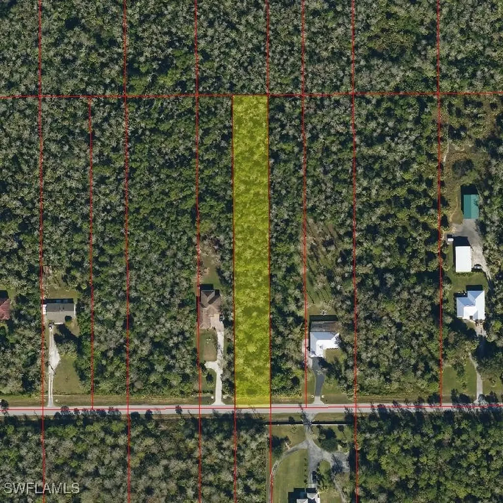 35TH Avenue NE Naples FL 34120