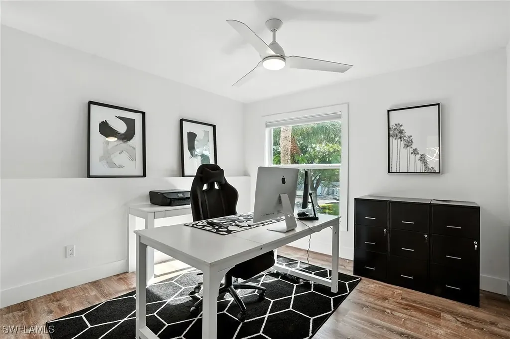 876 Gulf Pavilion Drive Naples FL 34108